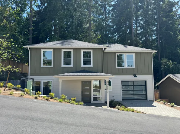 11113 NE 46th Ln, Kirkland, WA
