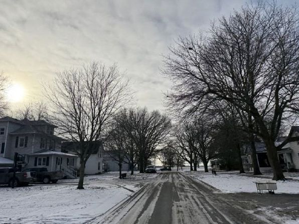 107 N Baker St, Keota, IA 52248