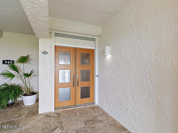 2nd image of 948 SPINNAKERS REACH Drive