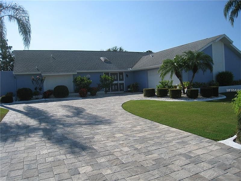 1st image of 1923 E View Dr