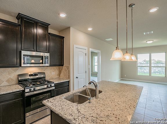 2nd image of 9514 Bricewood Oak