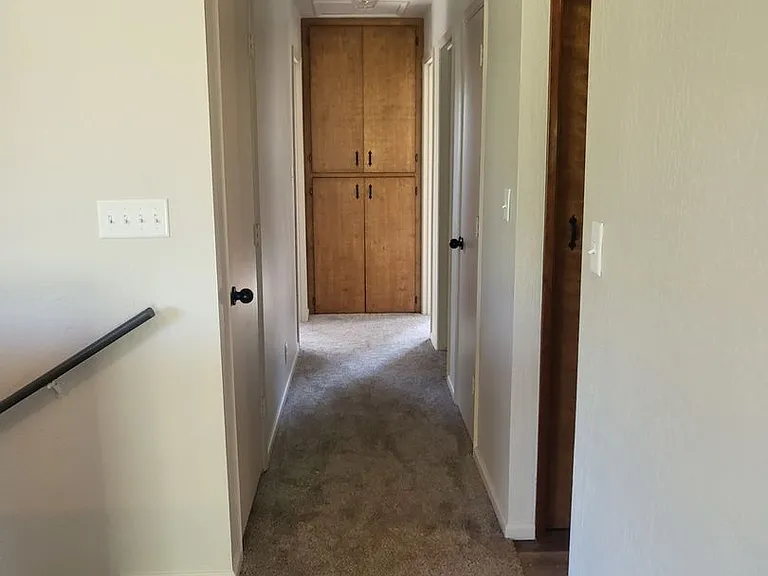 1688 NE Lynda Ln — Photo 20