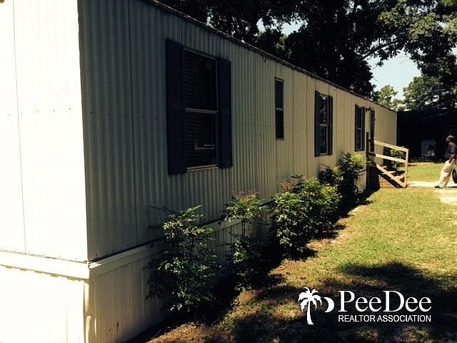 2nd image of 904 Mount Carmel Rd