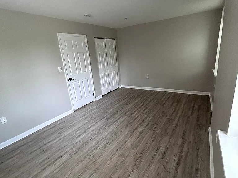 Parkside Manor — Photo 11