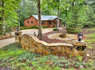 16 Glen Hollow Ct, Ellijay, GA 30540