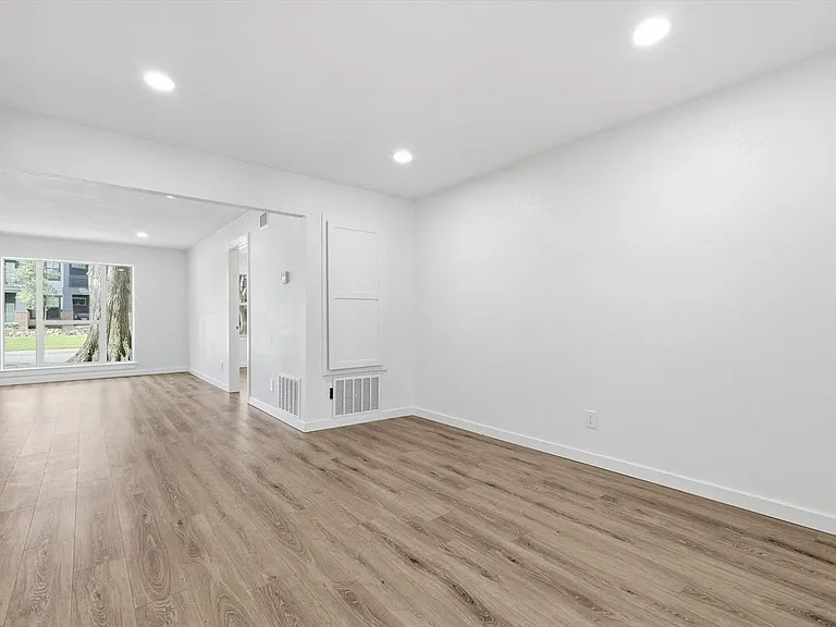 4816 Amesbury Dr #128 — Photo 29