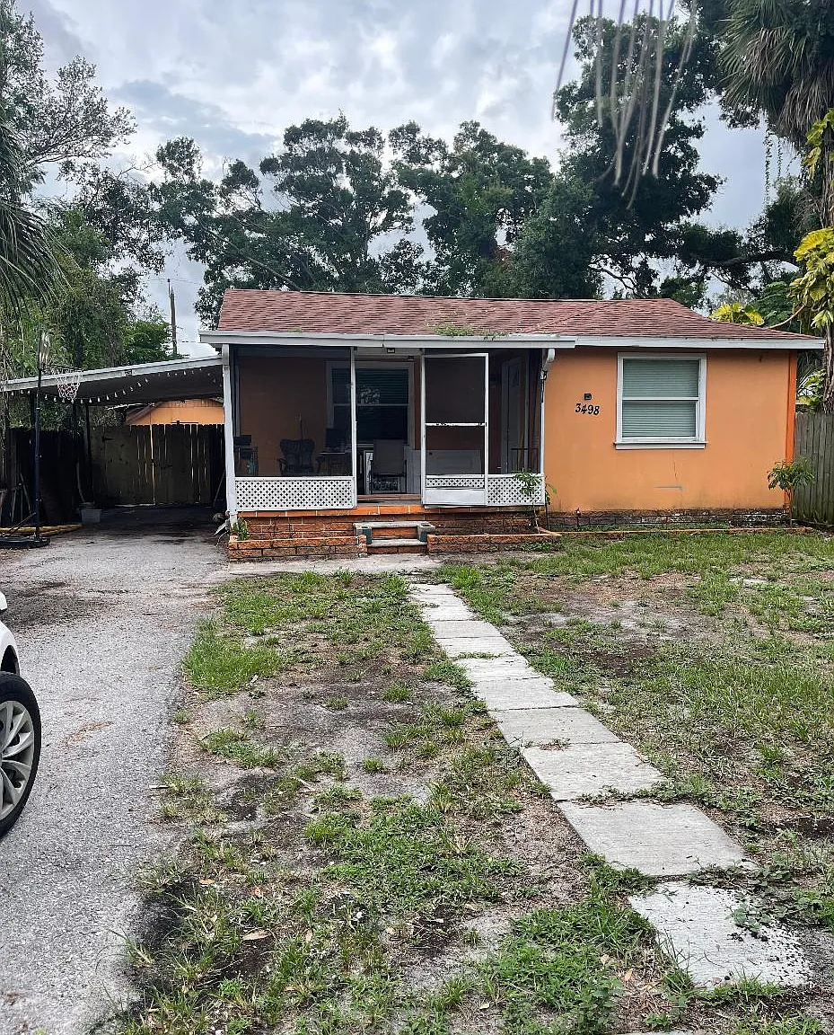 3 bed, 1022 sqft, $1,950 — Photo 1