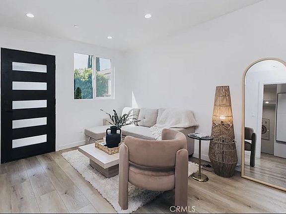 4th image of 5024 Lindley Ave #1/2