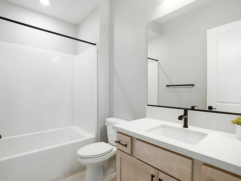 6323 Zephyr Ct — Photo 22