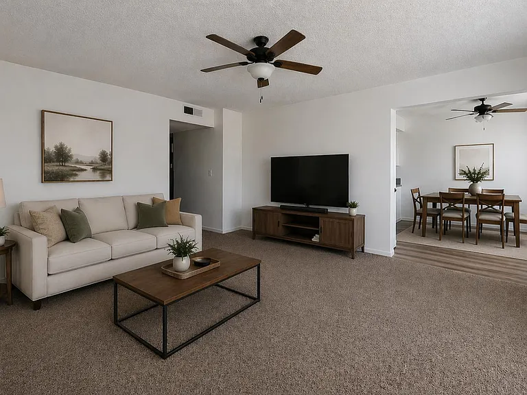 2514 E Andrews Ave — Photo 2