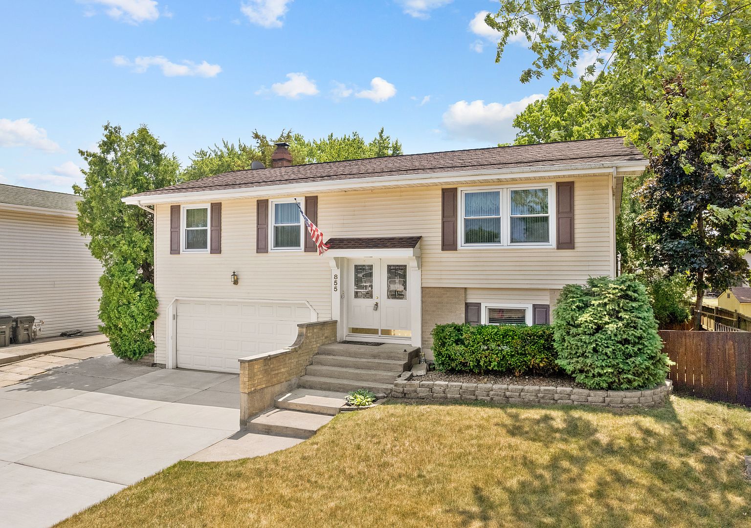 855 W Lakeside Plz, Hoffman Estates, IL 60169 Zillow