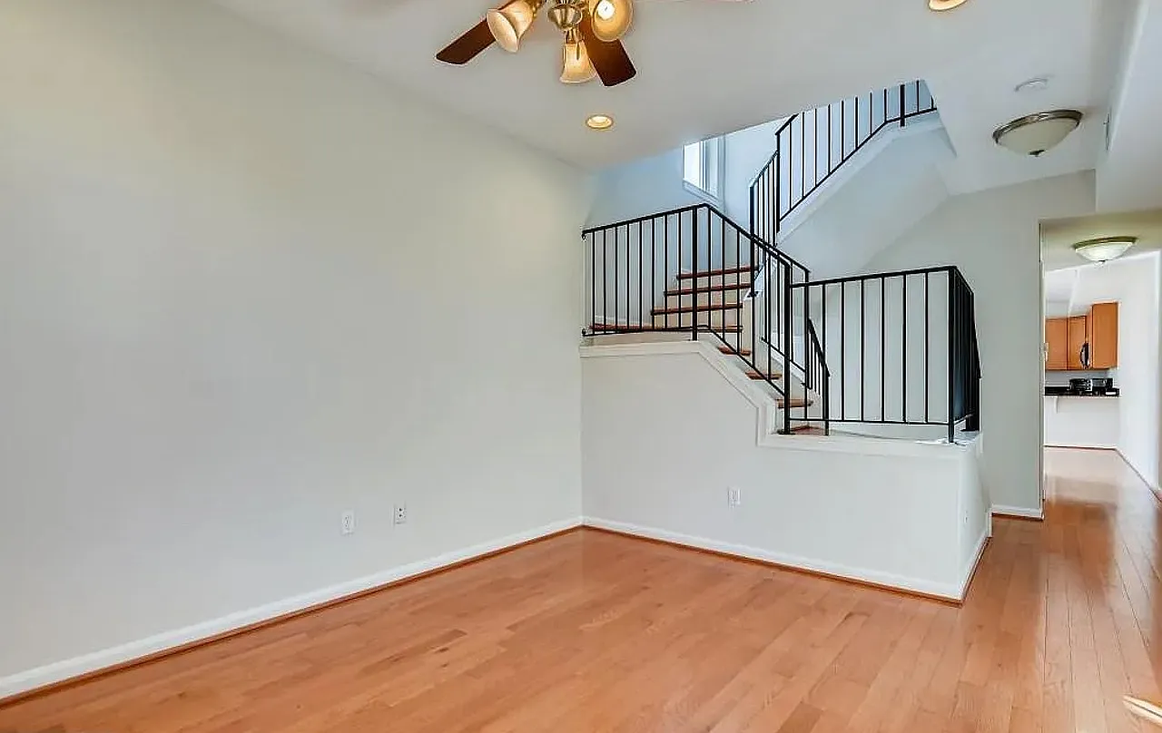 2 bed, $2,350 — Photo 3