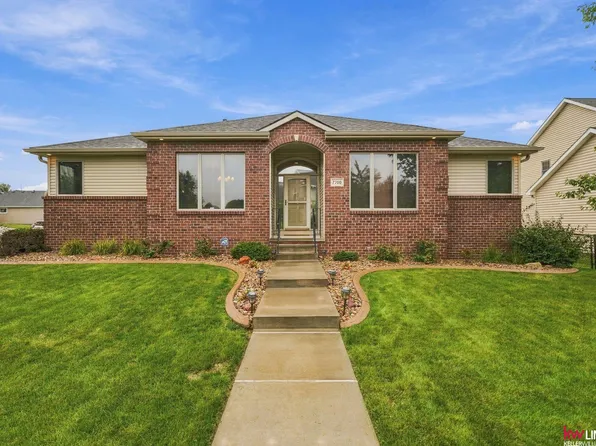 7700 S 25th St, Lincoln, NE 68512