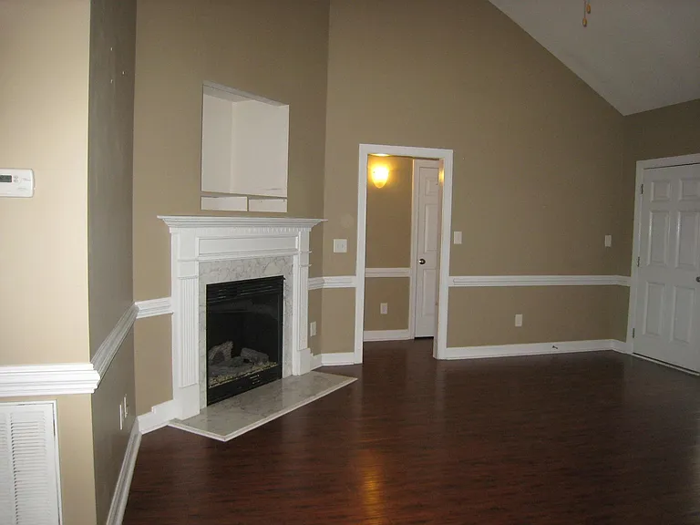 1009 Sebring Dr — Photo 7
