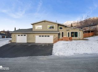 19107 Nunivak Cir, Eagle River, AK 99577