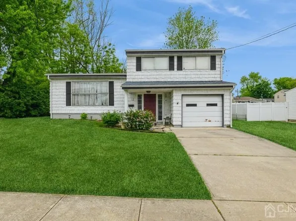 12 Mabaline Rd, Old Bridge, NJ 08857