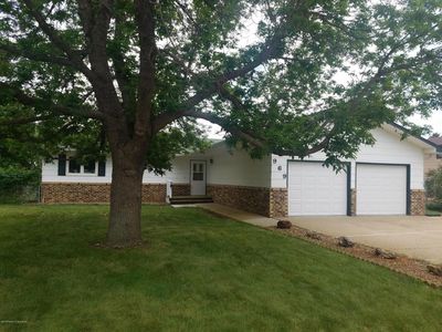 969 17th St W, Dickinson, ND, 58601