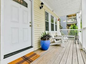 210 Cedar St, Somerville, MA