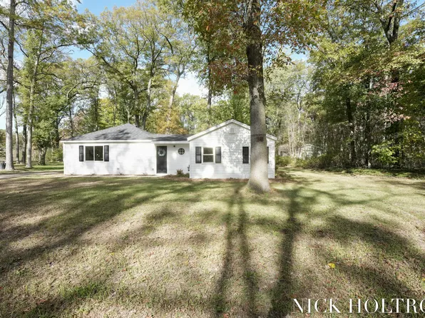 12217 Sleeper St, Grand Haven, MI 49417