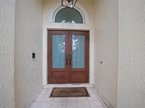 4th image of 1199 NW 166th Ave