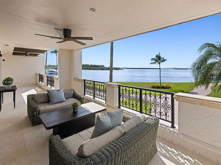 4924 Fisher Island Dr #4924 — Photo 41