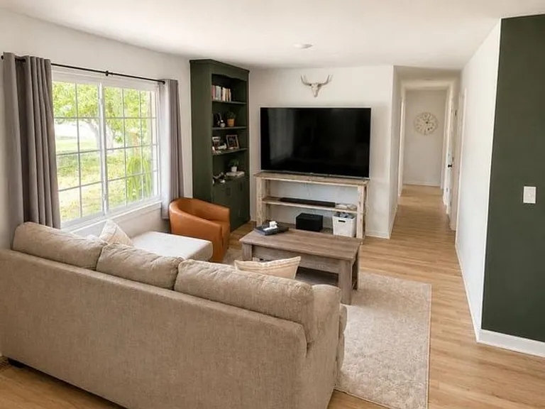 1445 Keswick Dr — Photo 7