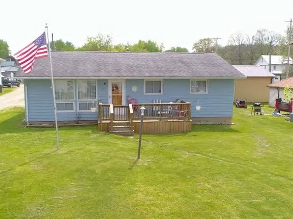 179 E Grover St, Killbuck, OH 44637