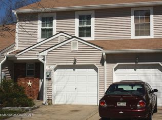 92 Holly Dr, Eatontown, NJ