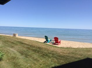 130 Summit Beach Dr, Algoma, WI 54201
