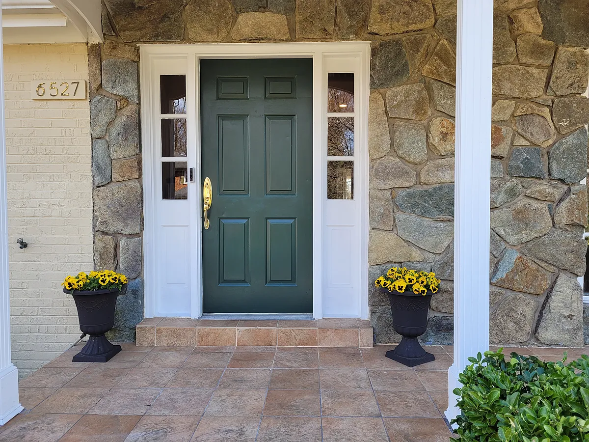 Building Photo - 6527 Sunny Hill Ct