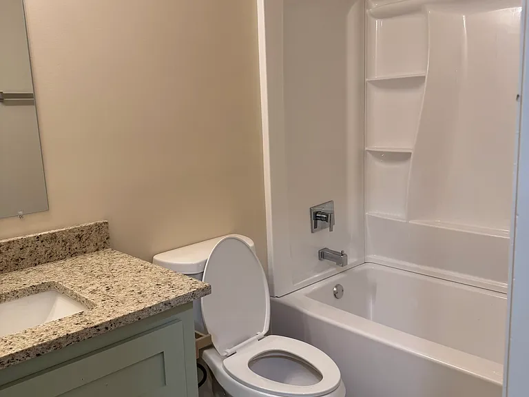 104 Comanche Dr — Photo 9