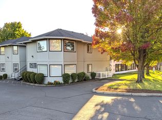 2942 E Barnett Rd, Medford, OR 97504