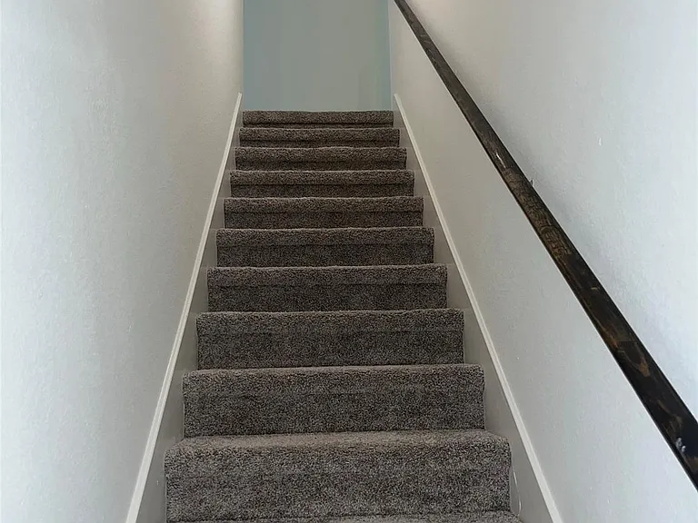 112 High Hill Cv — Photo 8