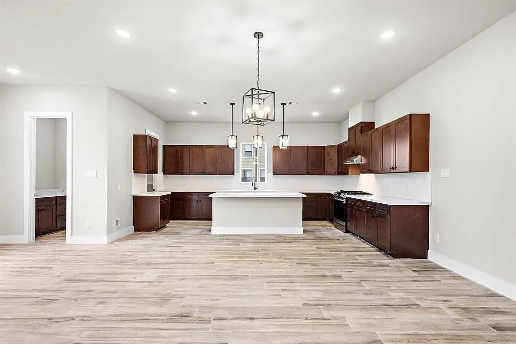 3 bed, 3.5 bath, 2312 sqft, $3,450 — Photo 1