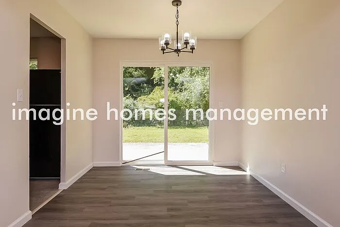 223 Sandalwood Dr — Photo 4