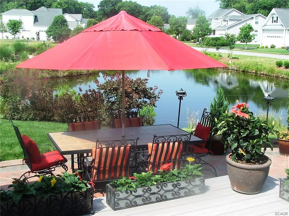 1st image of 37353 Hidden Bay Dr