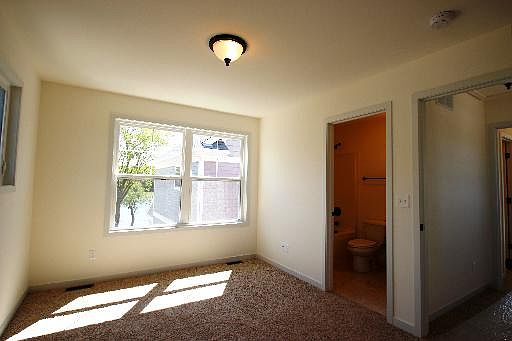 4th image of 179 Leeward Way #23