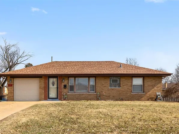 9946 Live Oak Ct, Saint Louis, MO 63123