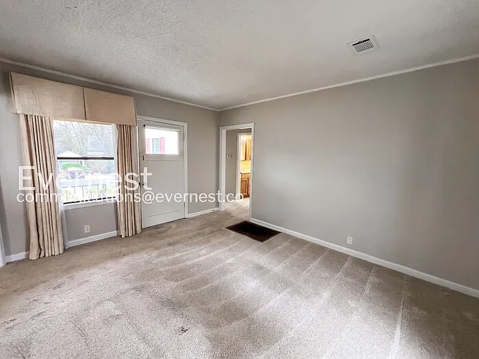 6700 Westover Dr — Photo 8