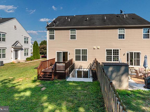 3rd image of 141 Brynwood St