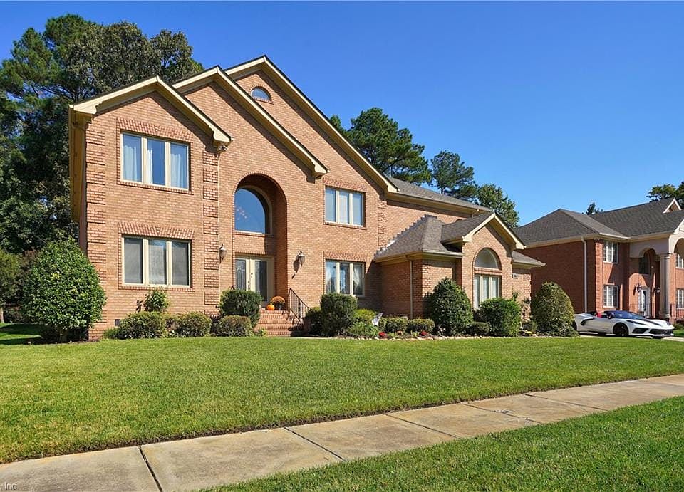 1st image of 804 Forest Glade Dr