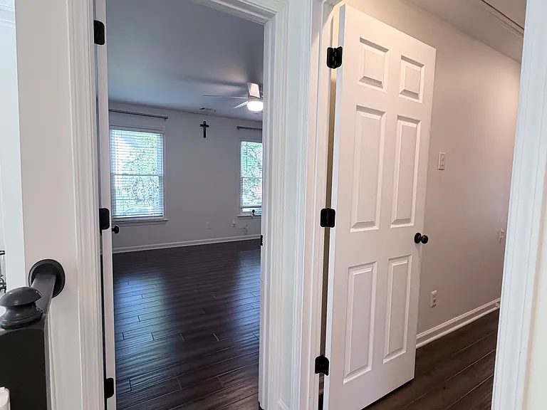 950 Lancaster Walk — Photo 30