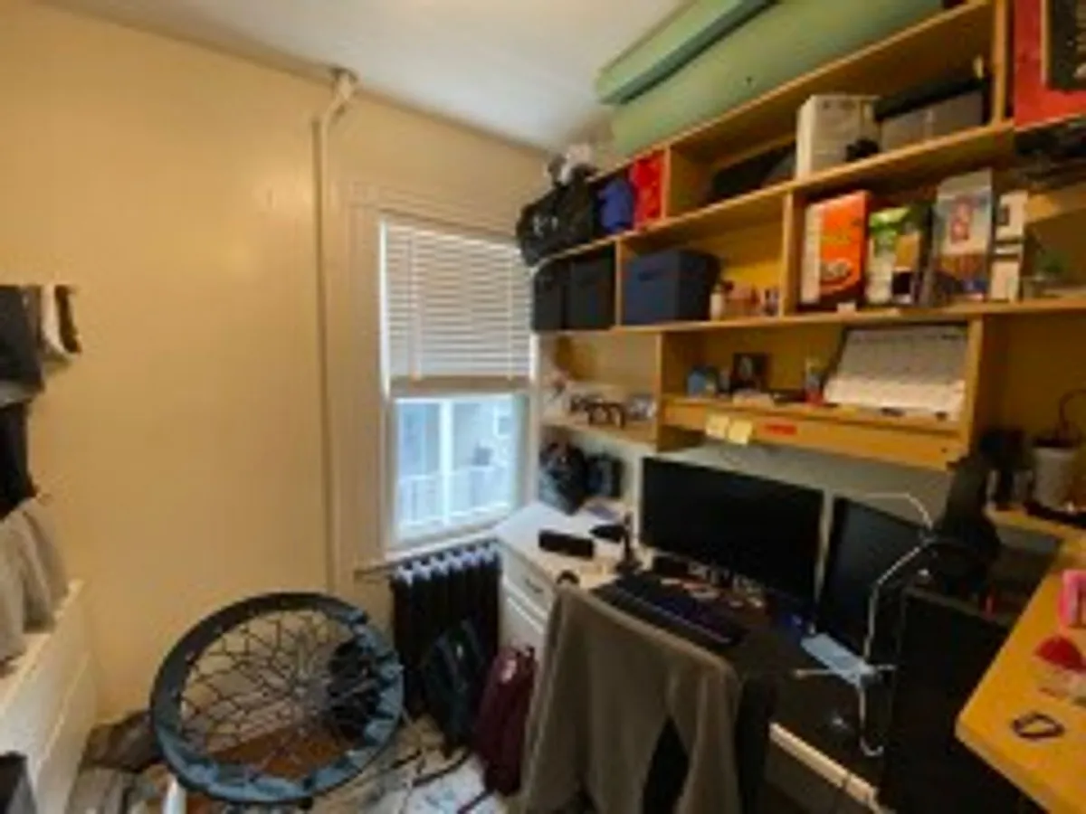 Building Photo - 12 Oswald St #2
