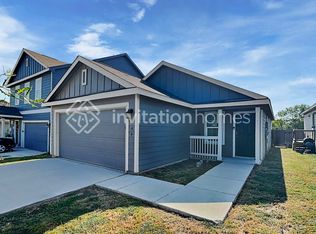 144 Hollywood Dr, New Braunfels, TX 78130