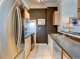 438 Richmond St W #712, Toronto, ON M5V 3S6