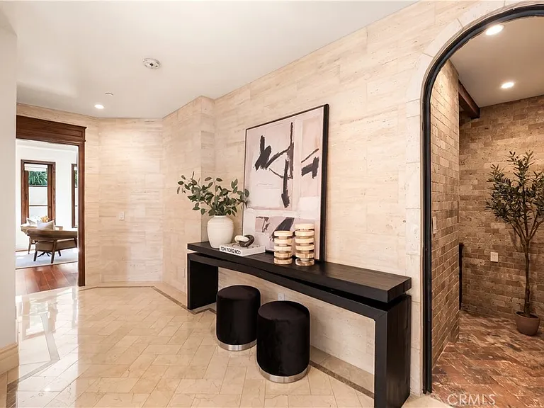2027 Santiago Dr — Photo 23