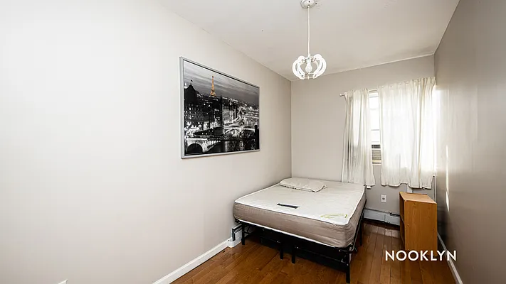 Rented by Nooklyn NYC LLC | media 50