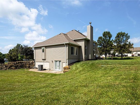 5th image of 17888 Evans Rd