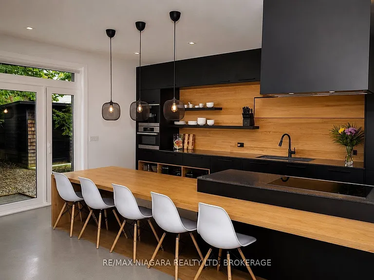 1 Timber Ln — Photo 4
