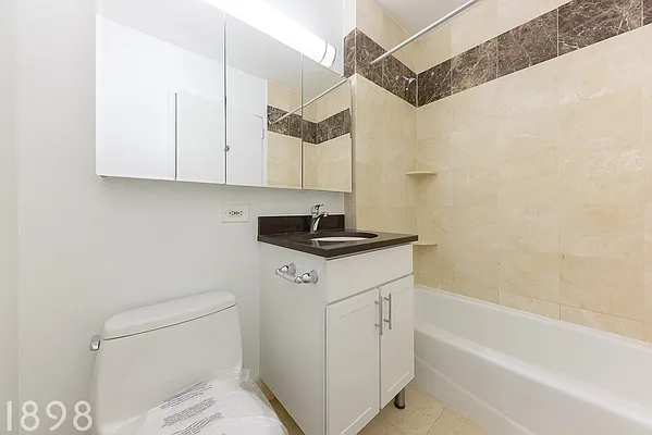 Rented by A&E Real Estate Management | media 4